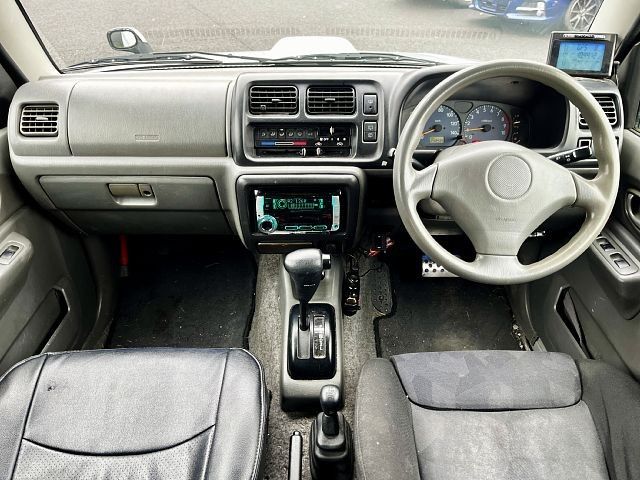 Suzuki JIMNY 1999-01 185796-1