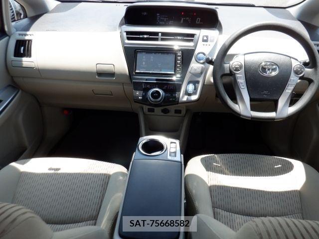 Toyota PRIUS ALPHA 2019-04 330188-1