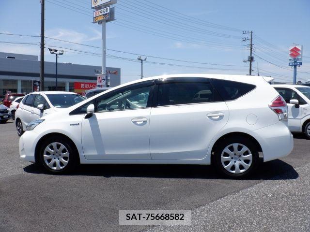 Toyota PRIUS ALPHA 2019-04 330188-19