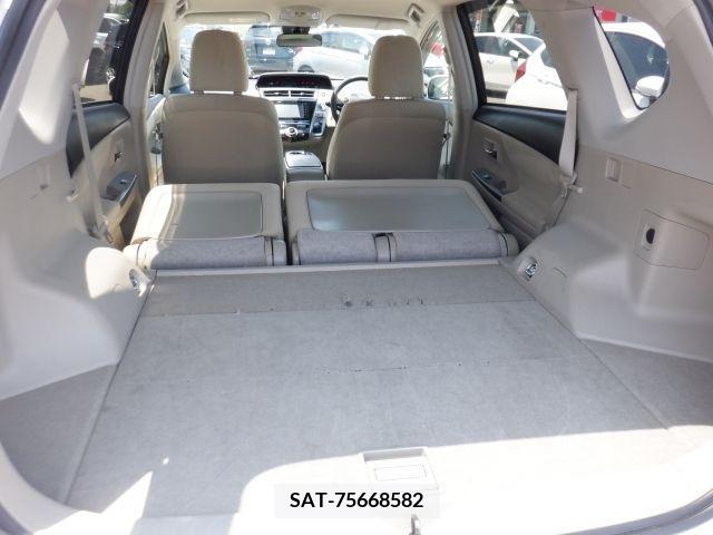 Toyota PRIUS ALPHA 2019-04 330188-16