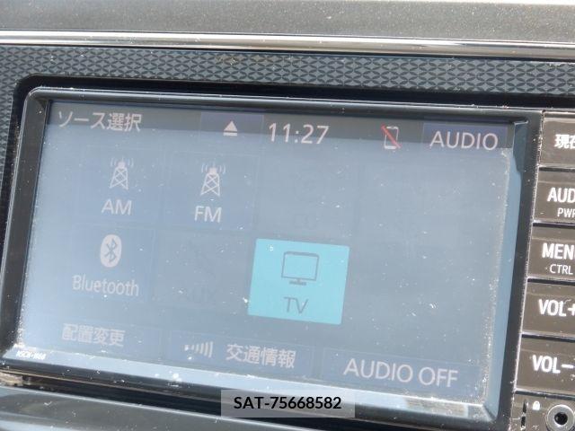Toyota PRIUS ALPHA 2019-04 330188-7