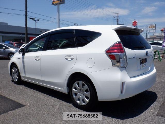 Toyota PRIUS ALPHA 2019-04 330188-23