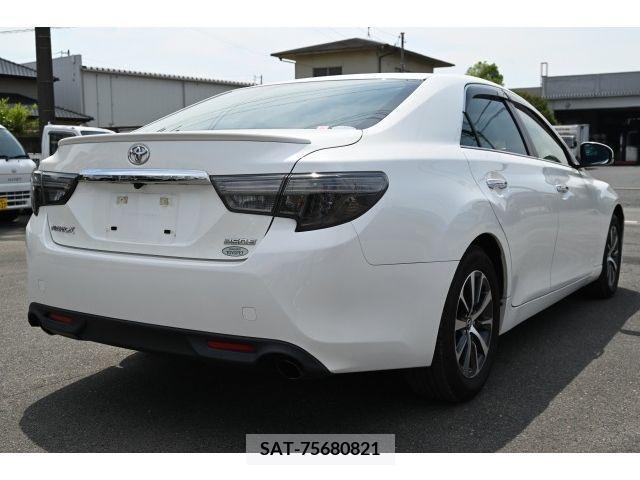 Toyota MARK X 2017-06 363215-4