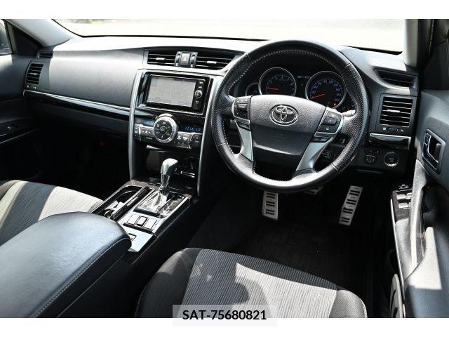 Toyota MARK X 2017-06 363215-1