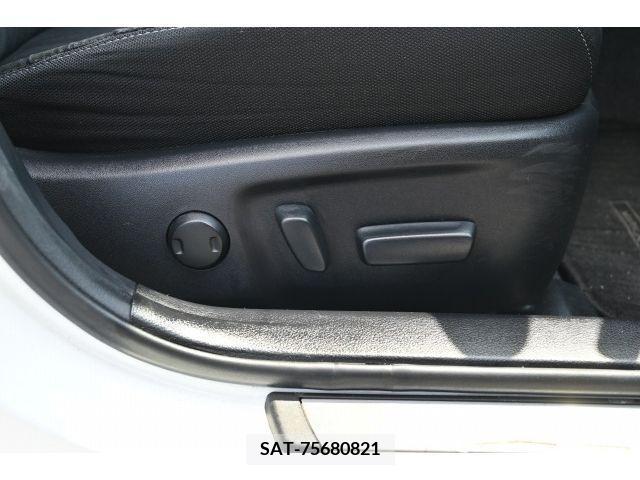 Toyota MARK X 2017-06 363215-14