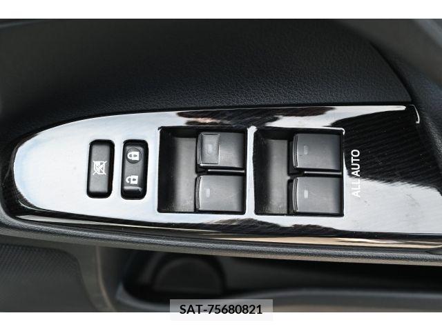 Toyota MARK X 2017-06 363215-16