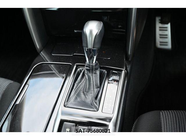 Toyota MARK X 2017-06 363215-18