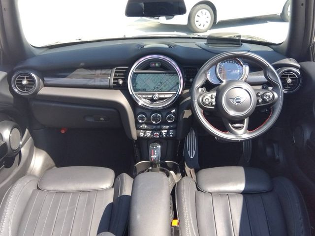 Bmw MINI 2019-06 24967-1