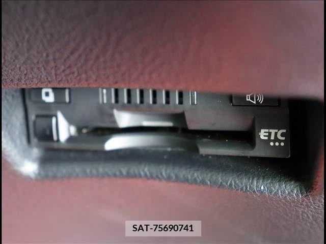 Toyota SIENTA 2022-01 234626-16