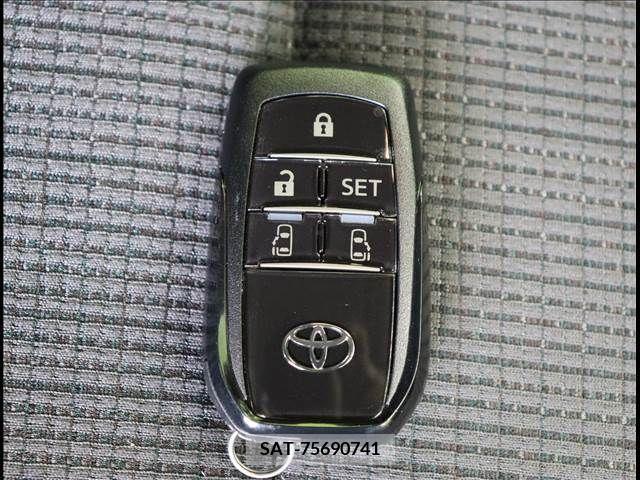 Toyota SIENTA 2022-01 234626-14