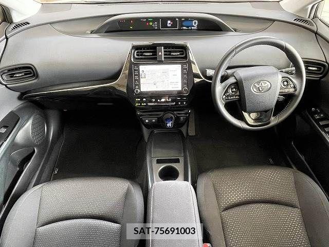 Toyota PRIUS 2021-07 340367-1