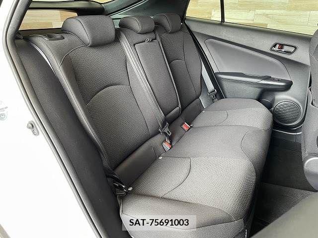 Toyota PRIUS 2021-07 340367-11