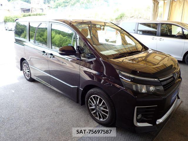 Toyota VOXY 2014-12 321424-3