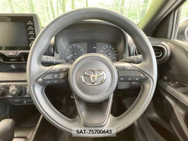Toyota YARIS 2020-05 239827-11