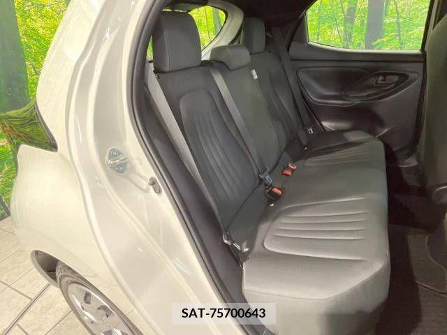 Toyota YARIS 2020-05 239827-9