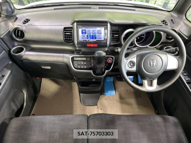 Honda N BOX 2015-10 306639-1