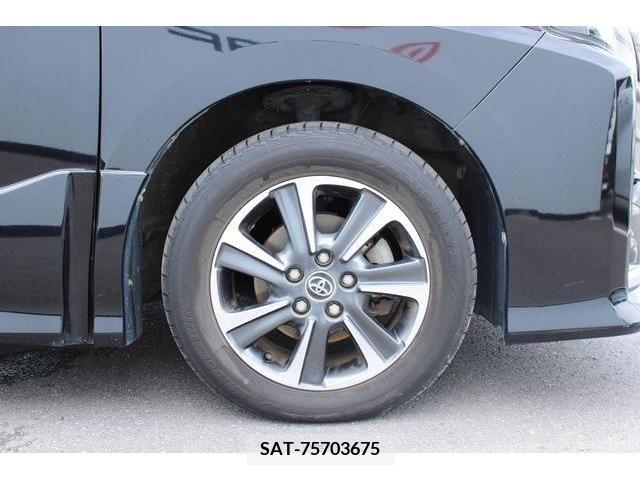 Toyota VOXY 2017-12 321539-8