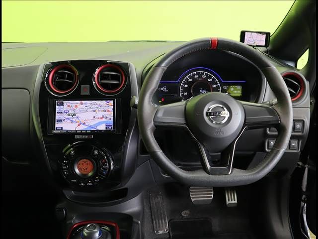 Nissan NOTE 2017-07 28682-15