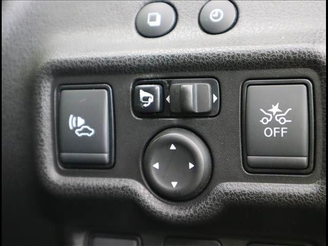 Nissan NOTE 2017-07 28682-11