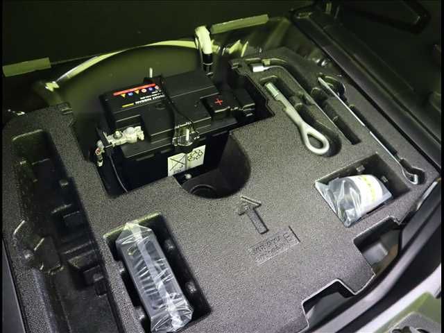 Nissan NOTE 2017-07 28682-22