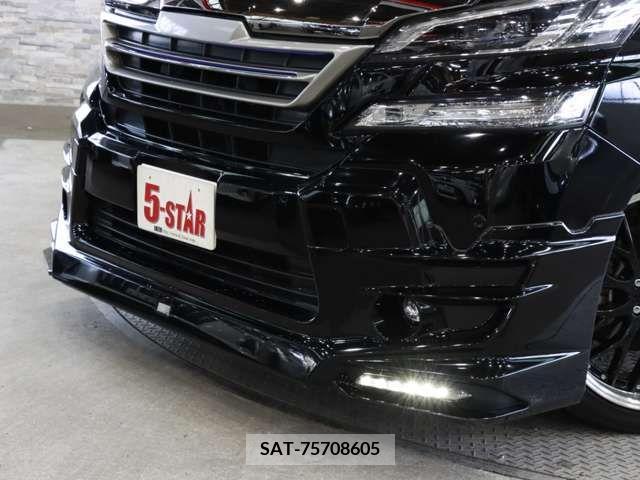 Toyota VELLFIRE 2017-02 377711-4