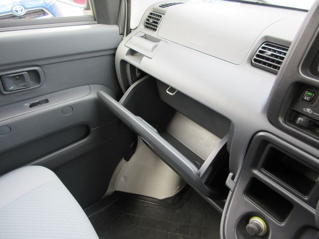 Daihatsu HIJET CARGO 2016-09 21606-26