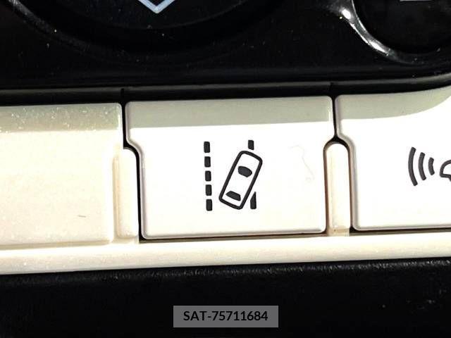 Toyota PRIUS 2016-01 366346-6