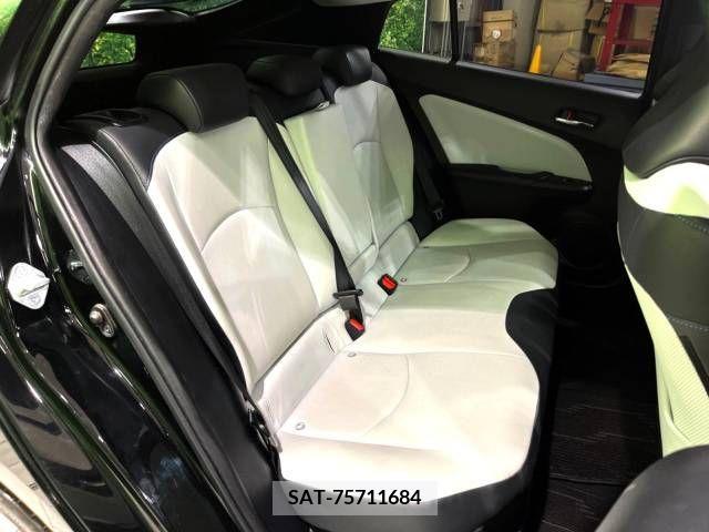 Toyota PRIUS 2016-01 366346-14