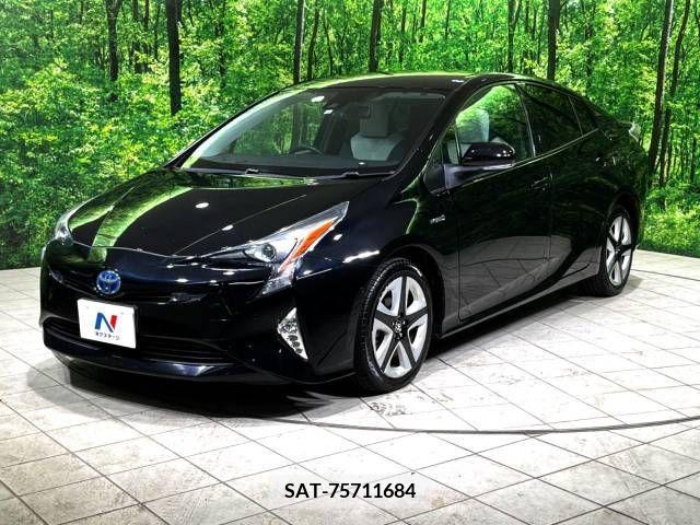 Toyota PRIUS 2016-01 366346-19