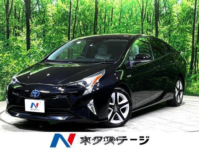 Toyota PRIUS 2016-01 366346-0