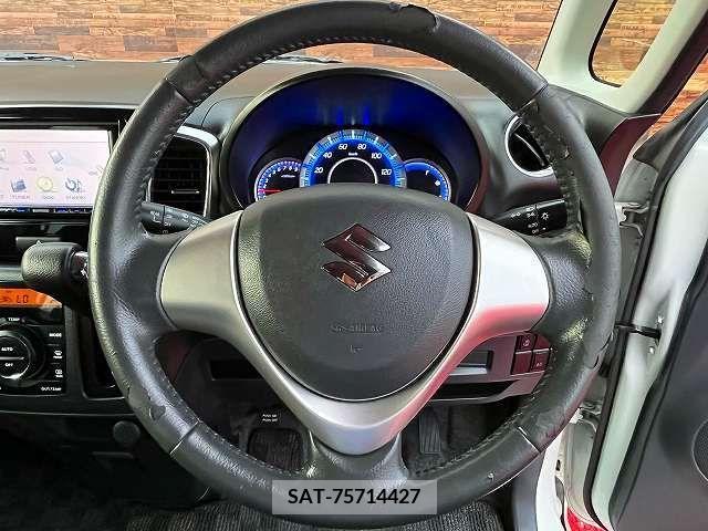 Suzuki SPACIA 2015-05 368638-13
