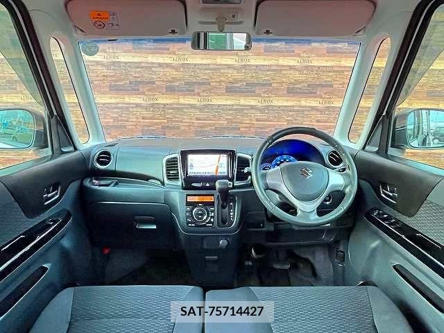 Suzuki SPACIA 2015-05 368638-1