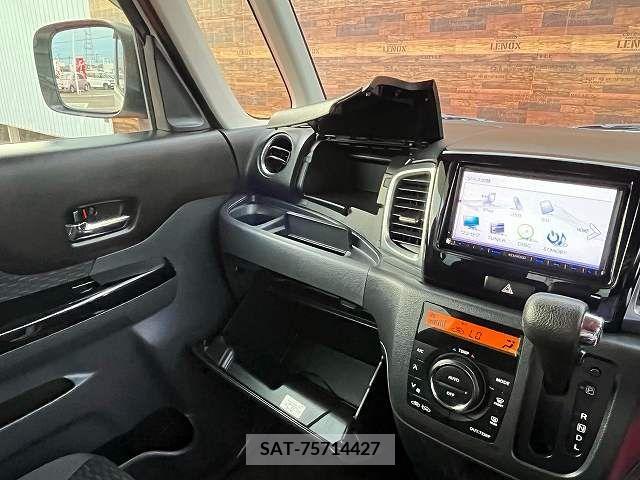 Suzuki SPACIA 2015-05 368638-11