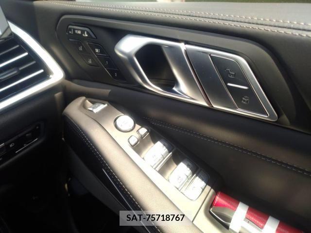 Bmw X7 2021-07 250825-19