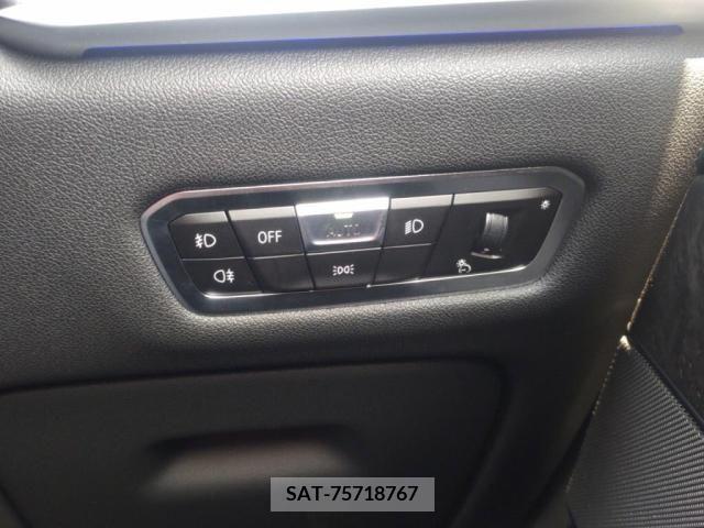 Bmw X7 2021-07 250825-17