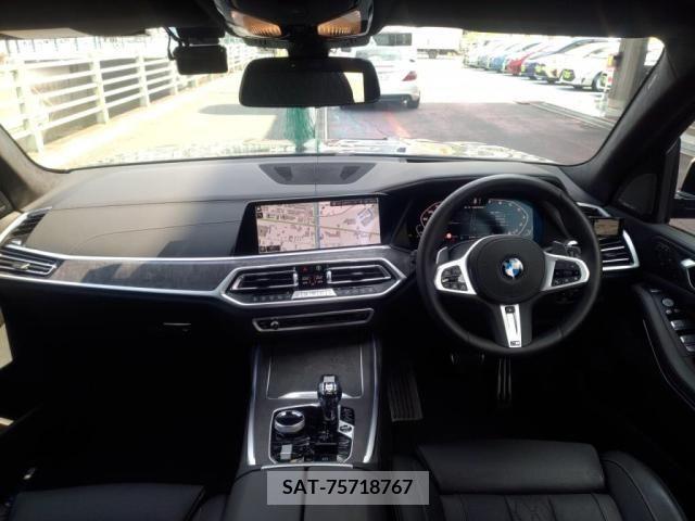 Bmw X7 2021-07 250825-2