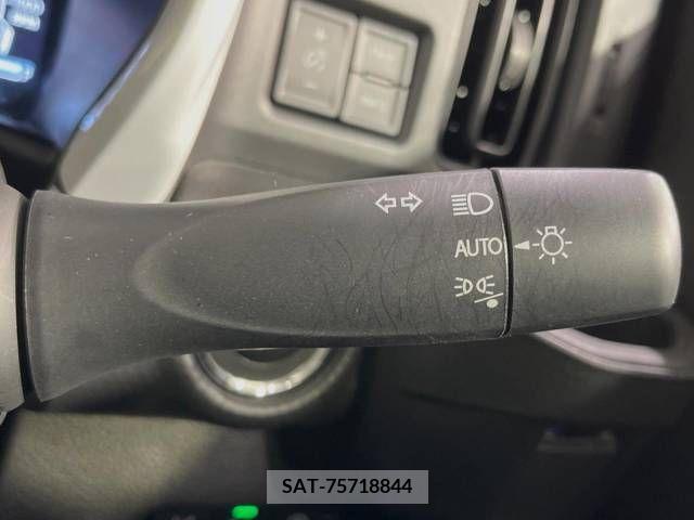 Mazda FLAIR CROSSOVER 2022-08 206581-4