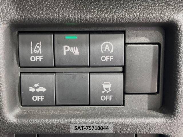 Mazda FLAIR CROSSOVER 2022-08 206581-2