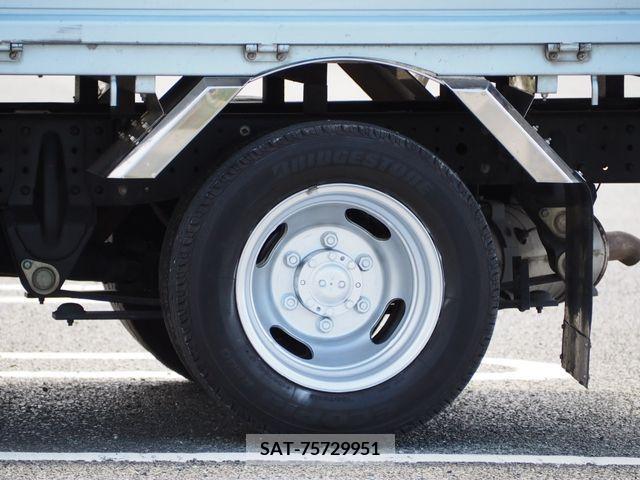 Mitsubishi CANTER 2017-11 330154-10