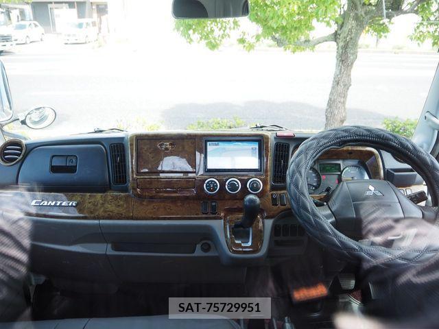 Mitsubishi CANTER 2017-11 330154-13