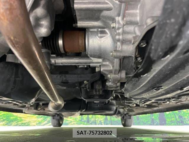 Honda N BOX CUSTOM 2019-04 279076-19
