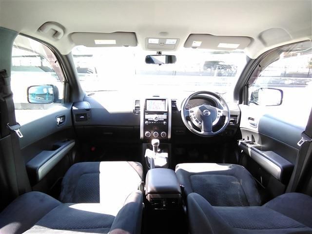 Nissan X-TRAIL 2010-09 21996-1