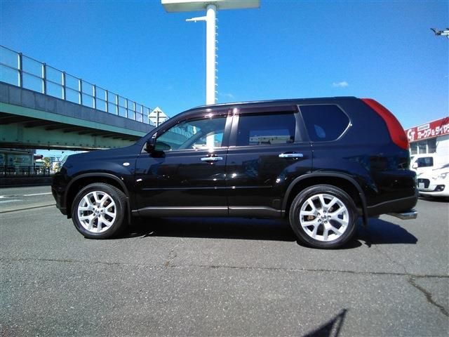 Nissan X-TRAIL 2010-09 21996-8