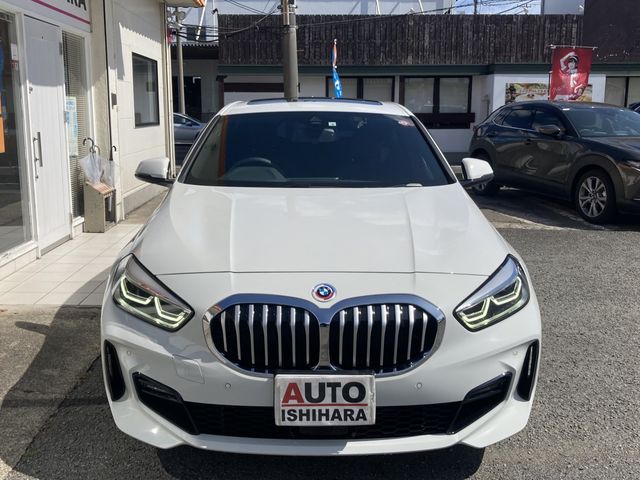 Bmw 1 SERIES 2022-06 23812-0