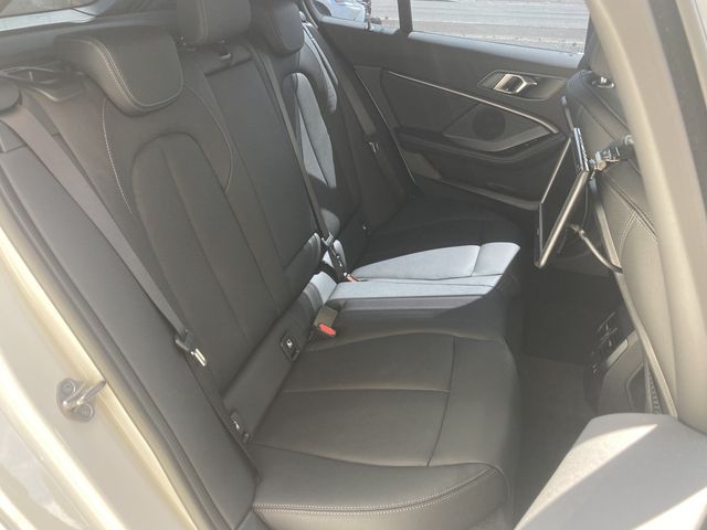 Bmw 1 SERIES 2022-06 23812-21