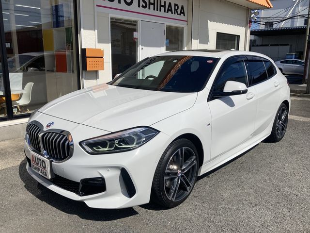 Bmw 1 SERIES 2022-06 23812-1