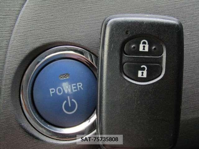 Toyota PRIUS 2013-01 235886-13