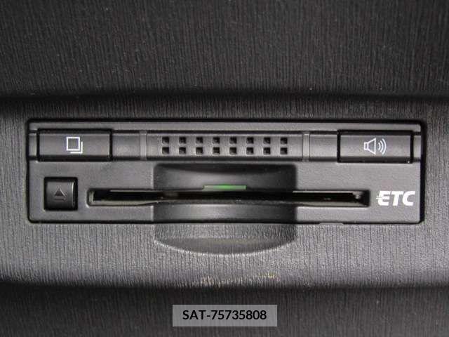 Toyota PRIUS 2013-01 235886-12
