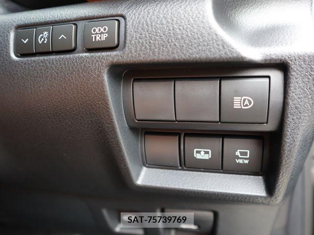 Lexus IS 2023-12 391850-19