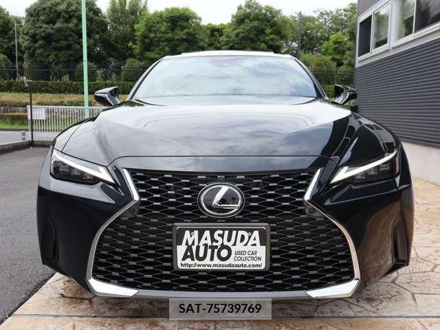 Lexus IS 2023-12 391850-1